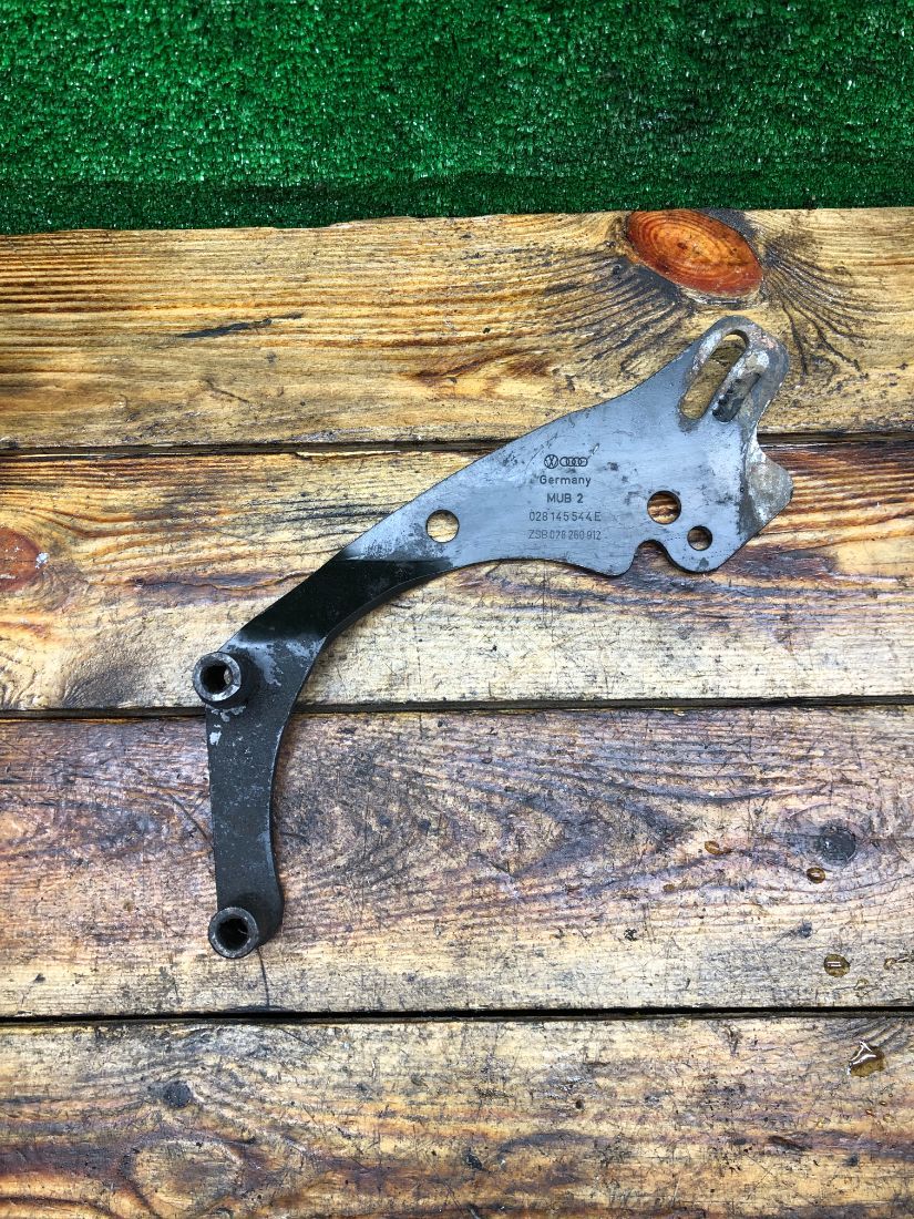 Кронштейн гидроусилителя