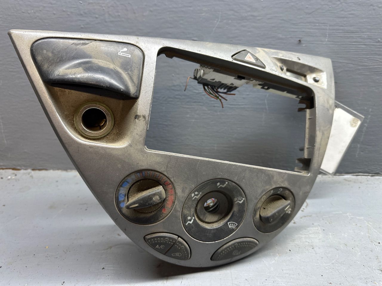 Рамка под магнитолу
