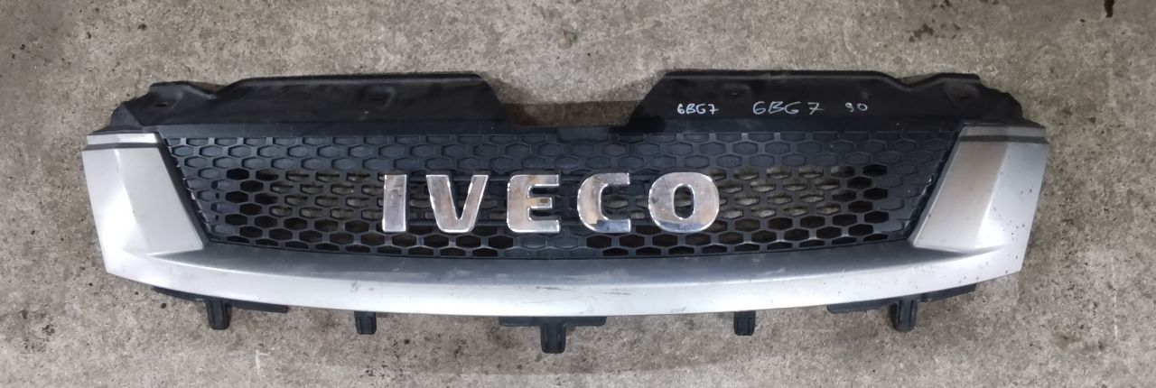 Решетка радиатора, Iveco Daily 4 2011