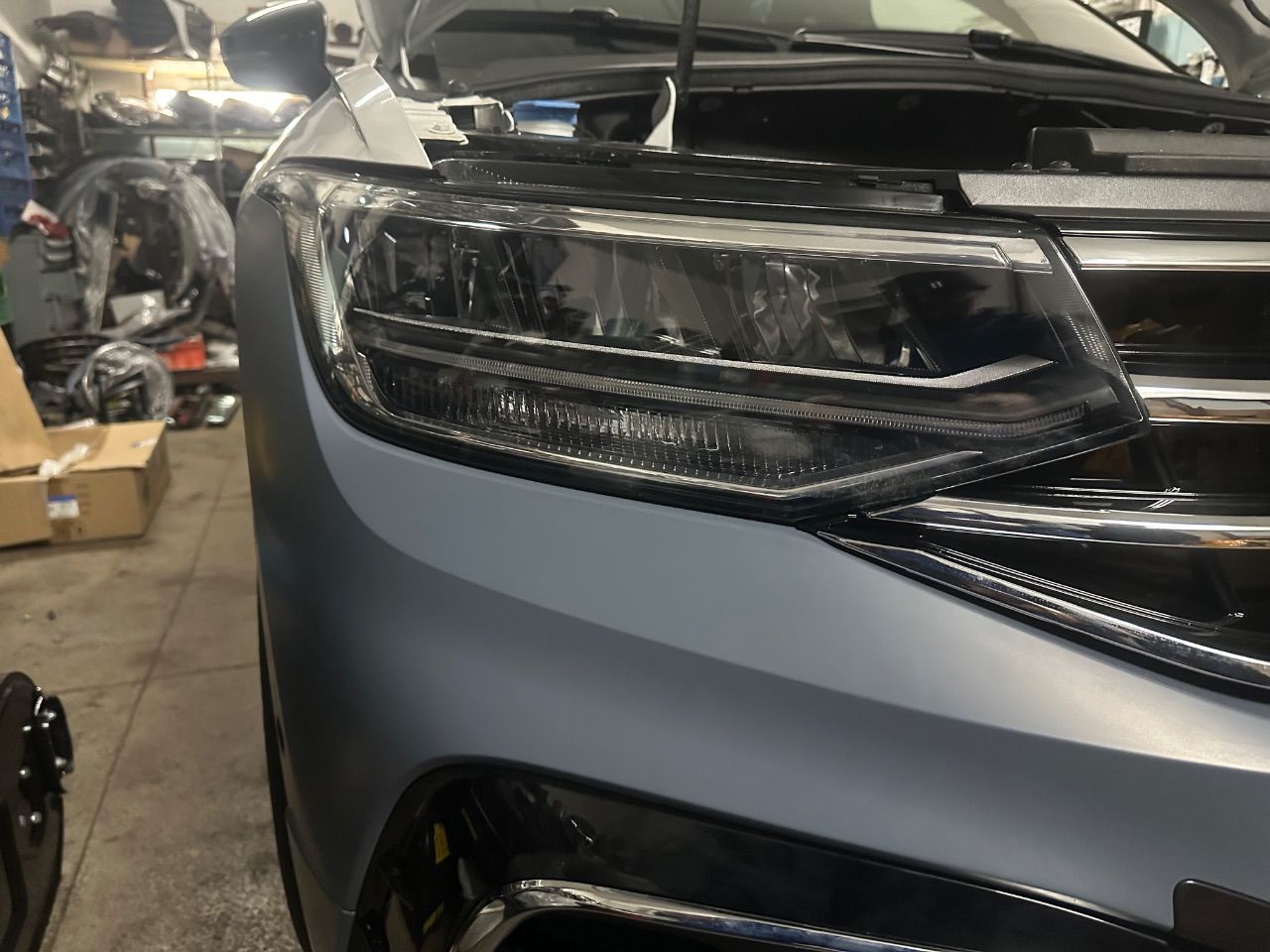 Фара передняя правая Volkswagen Tiguan 2 (2016 - 2026)