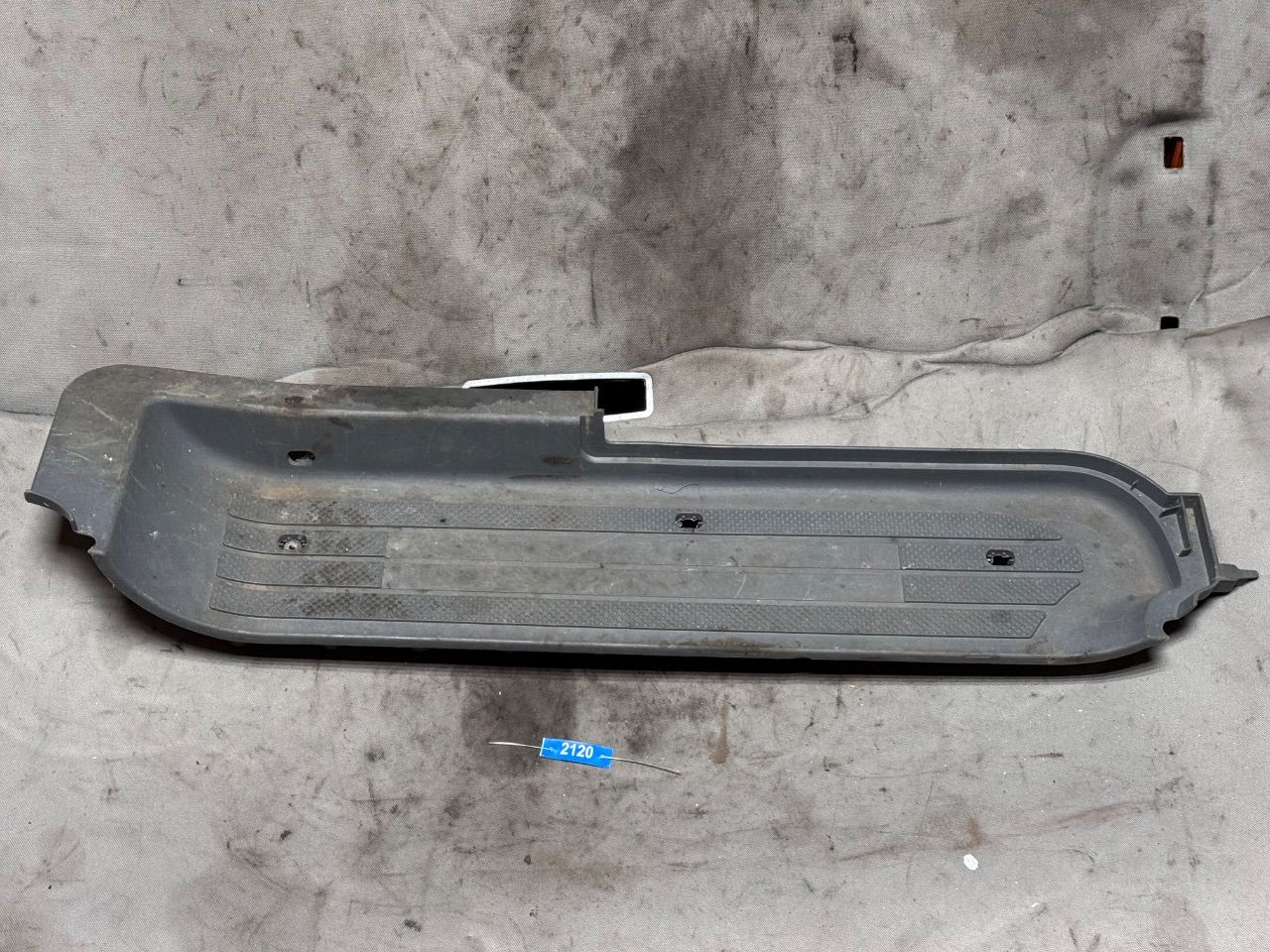 Mercedes Vito W639 — Накладка на порог внутренняя передняя левая, фото 1