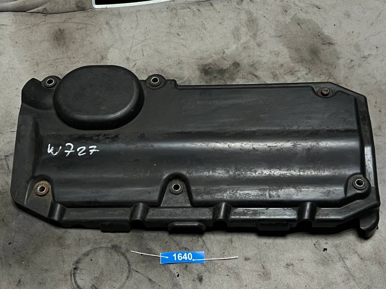 Mercedes Vito W639 — Крышка двигателя декоративная, фото 1