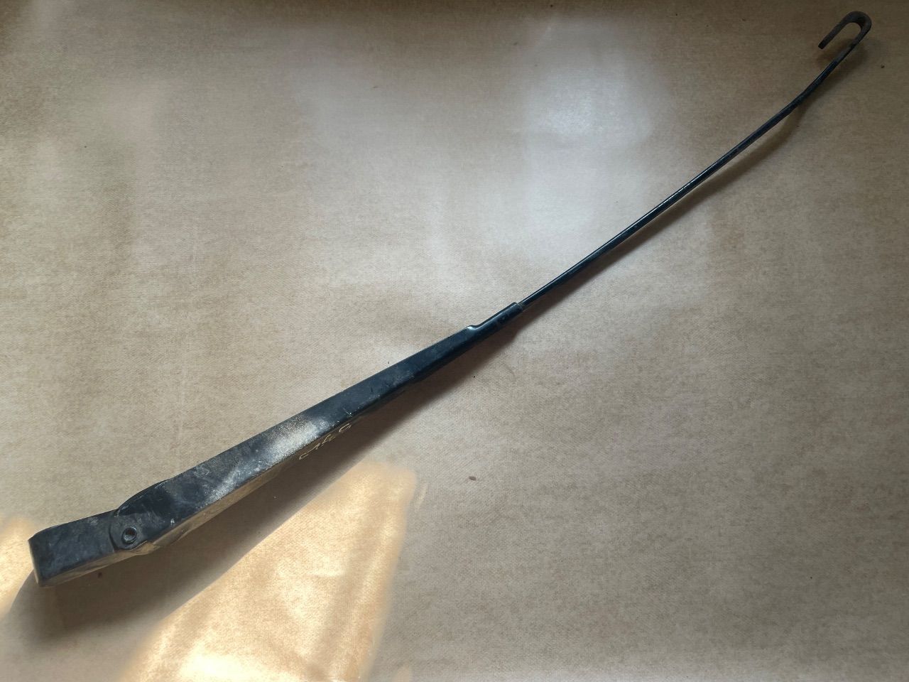 Щеткодержатели (поводок стеклоочистителя, дворник)