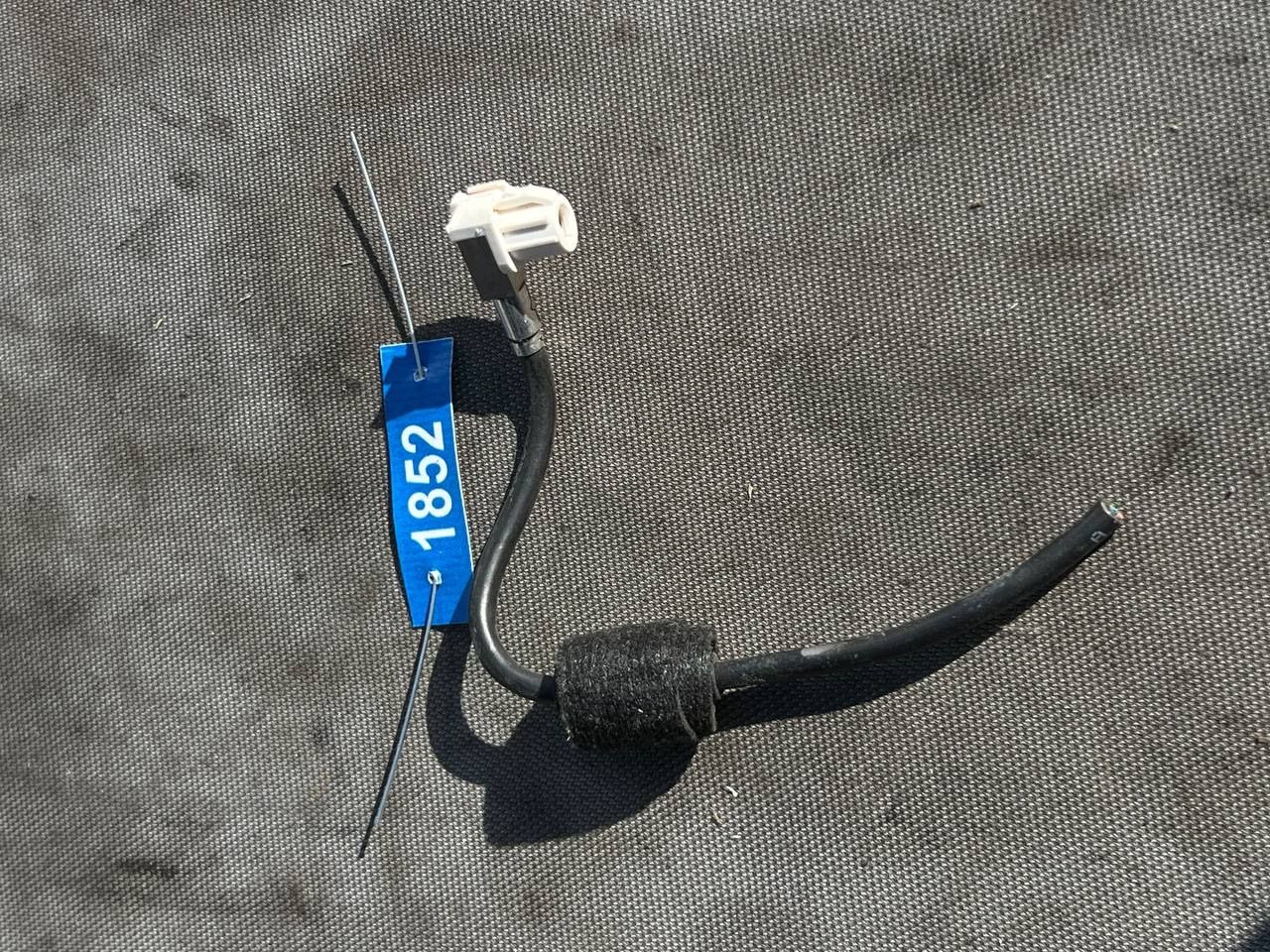 BMW 7 F01/F02 — Разъем (фишка) проводки, фото 1
