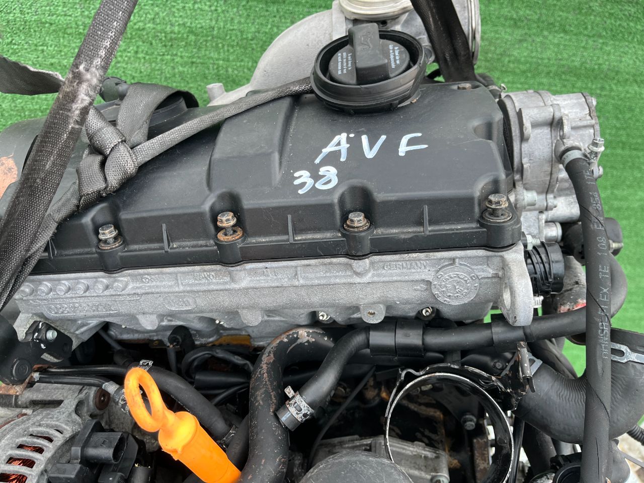 Двигатель Volkswagen Passat 1.9л 2002 — фото 9