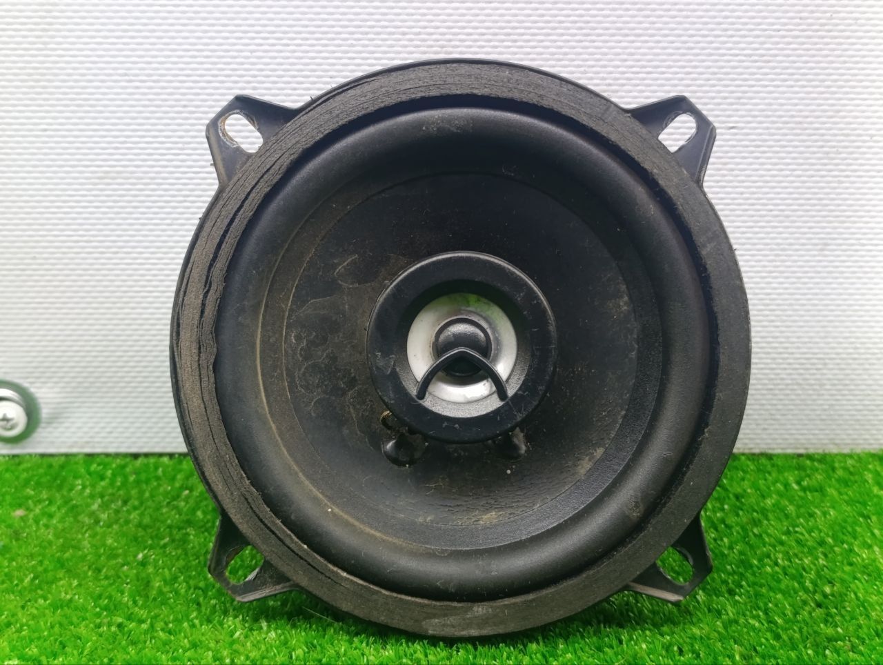 Динамик двери передней левой