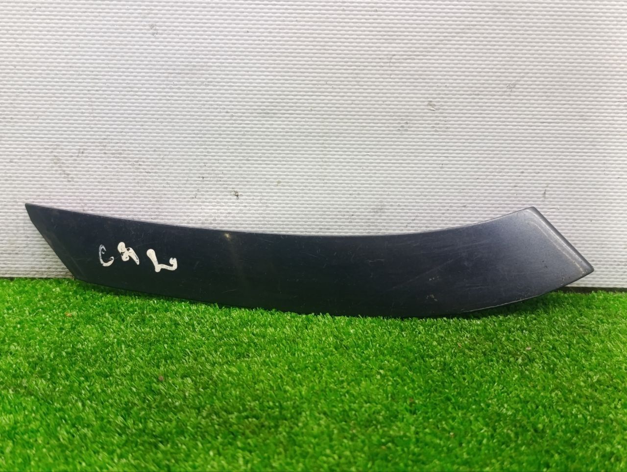 Накладка (молдинг) заднего левого крыла