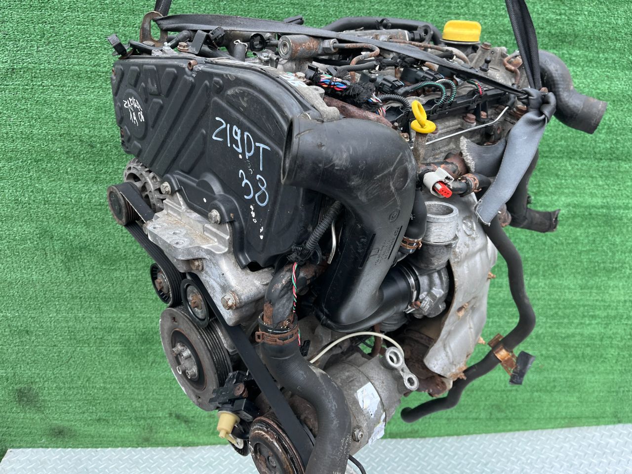 Двигатель Opel Zafira 1.9л 2007 — фото 9