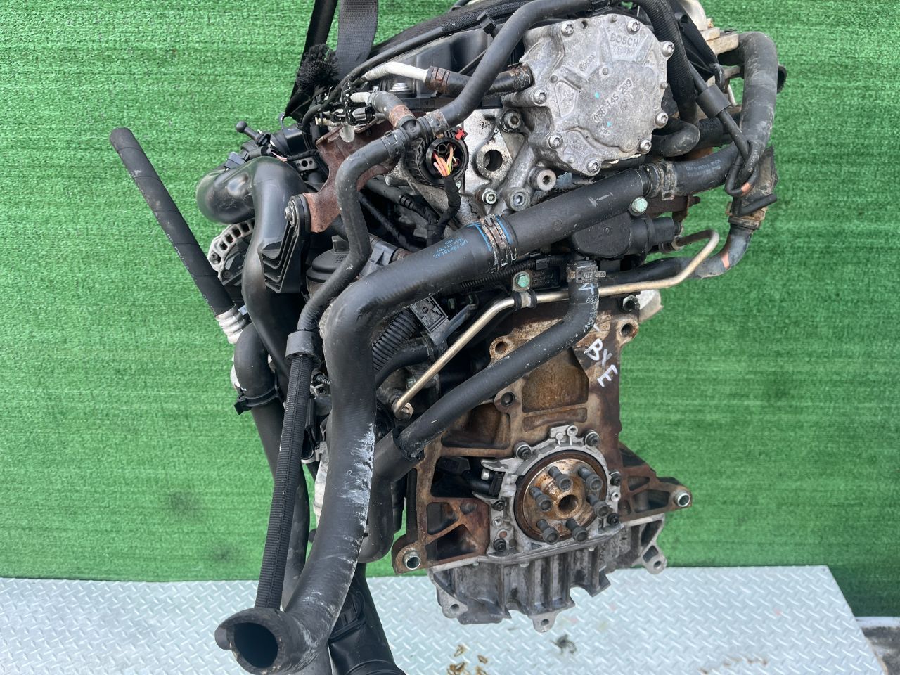 Двигатель Volkswagen Passat 1.9л 2005 — фото 4