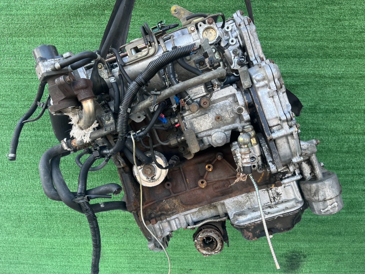 Двигатель Nissan Almera Tino 2.2л 2000 — фото 5