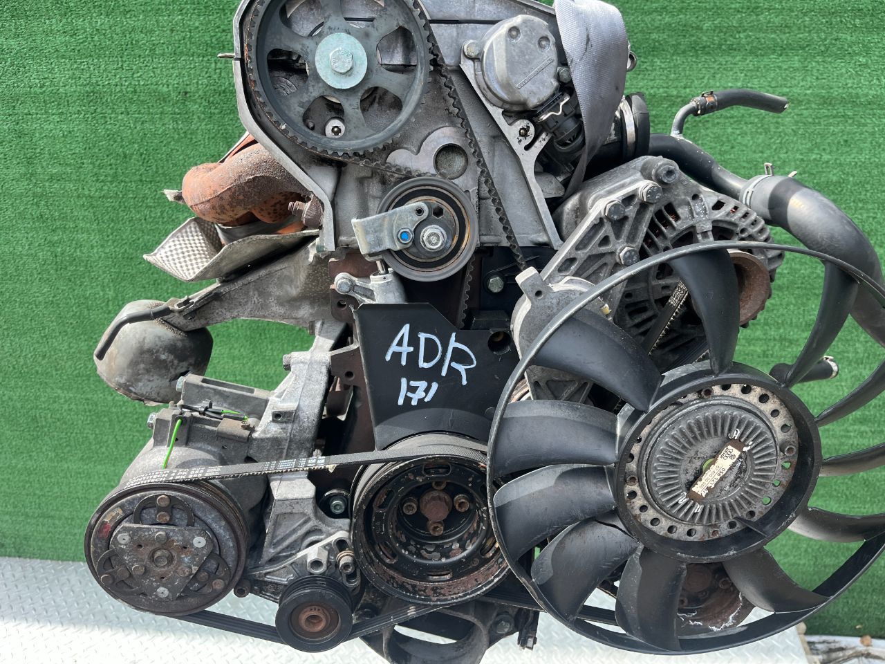 Двигатель Audi A4 1.8л 1999 — фото 6