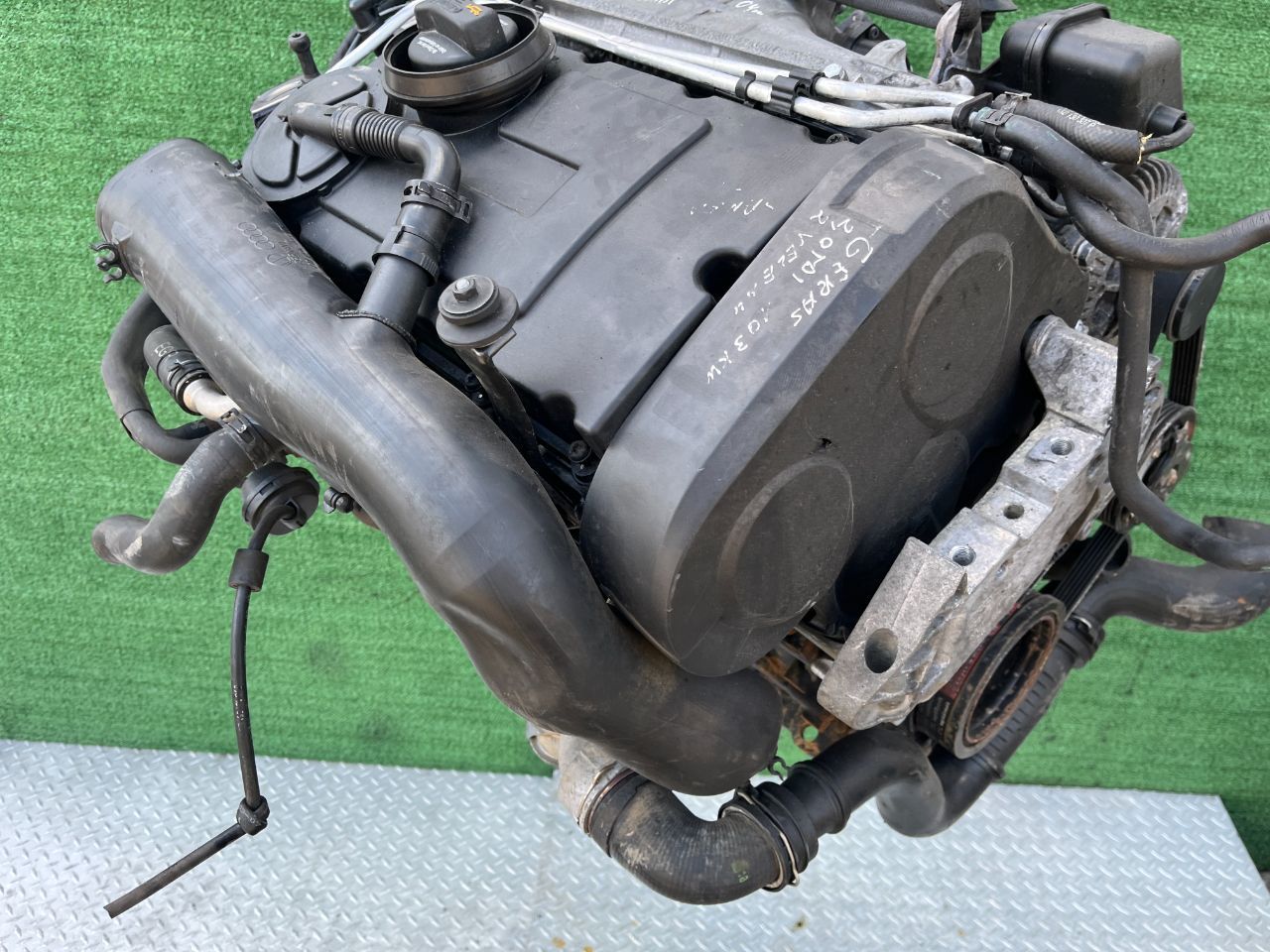 Двигатель Volkswagen Passat 2л 2008 — фото 4