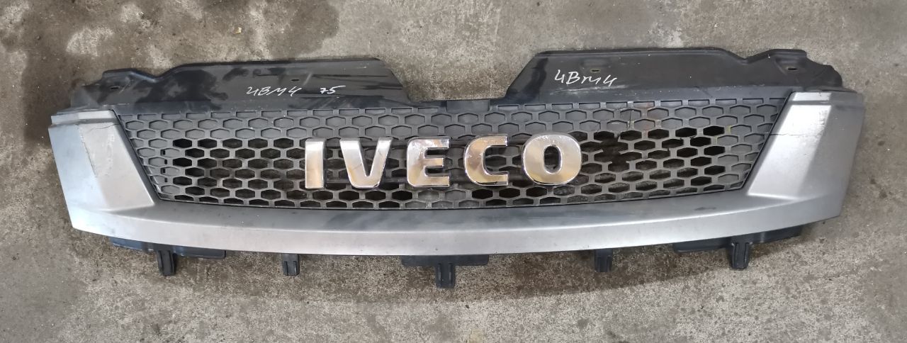 Решетка радиатора, Iveco Daily 4 2011