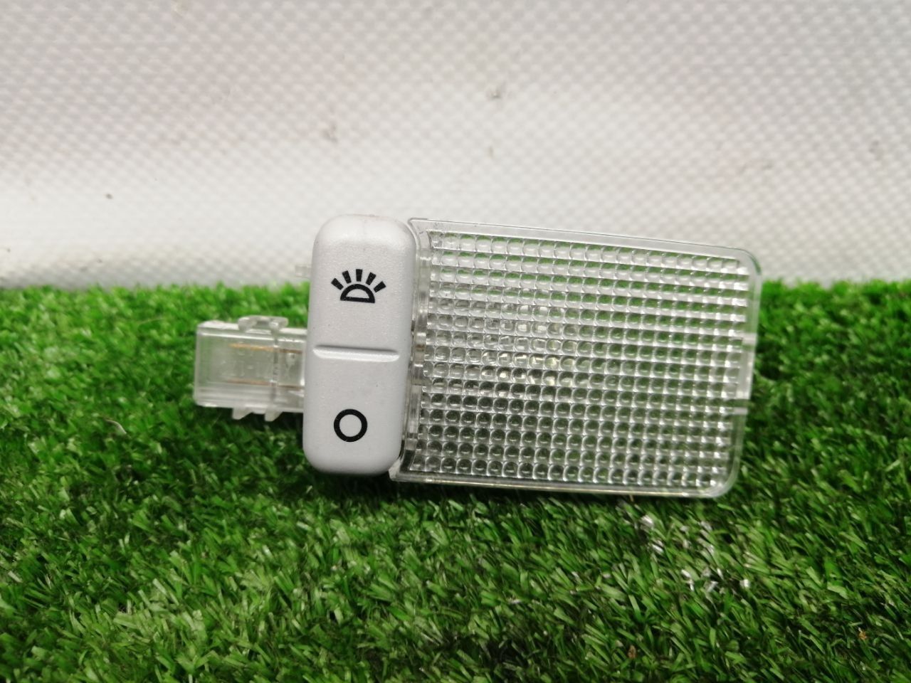 Фонарь салона (плафон)