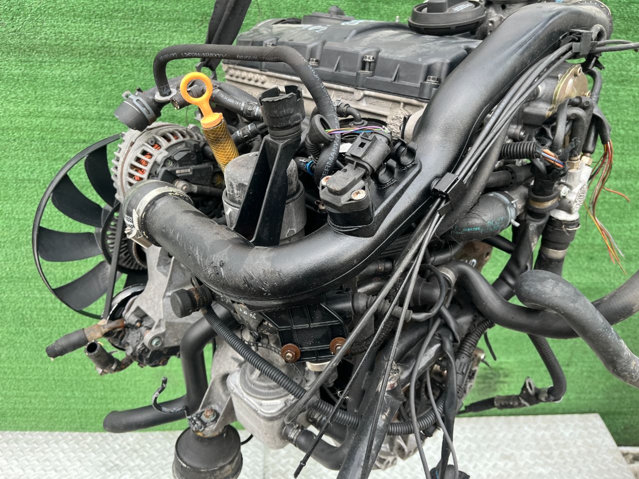 Двигатель Volkswagen Passat 1.9л 2002 — фото 8