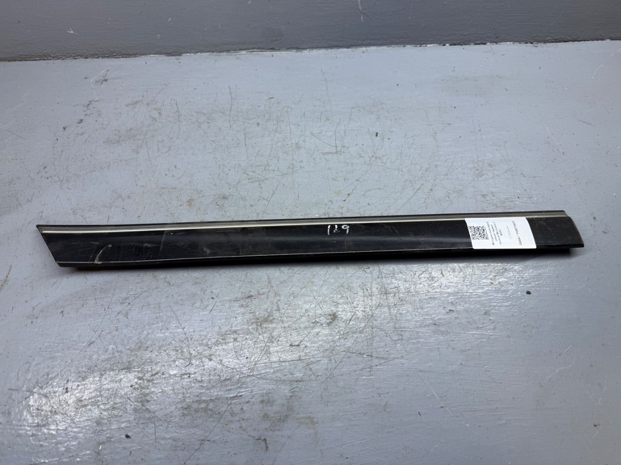 Молдинг (накладка) двери задней правой