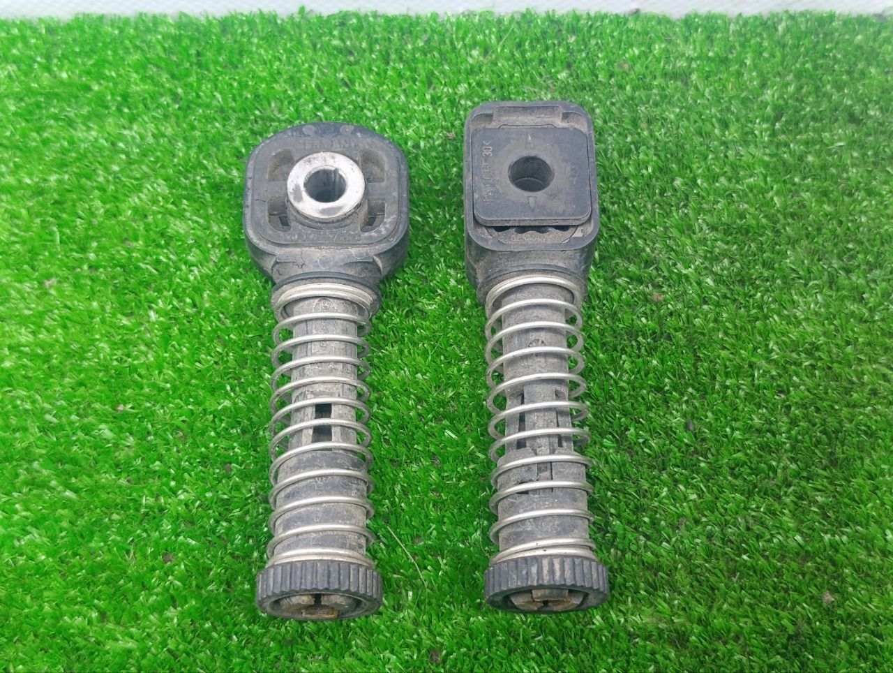 Кронштейн крепления троса КПП