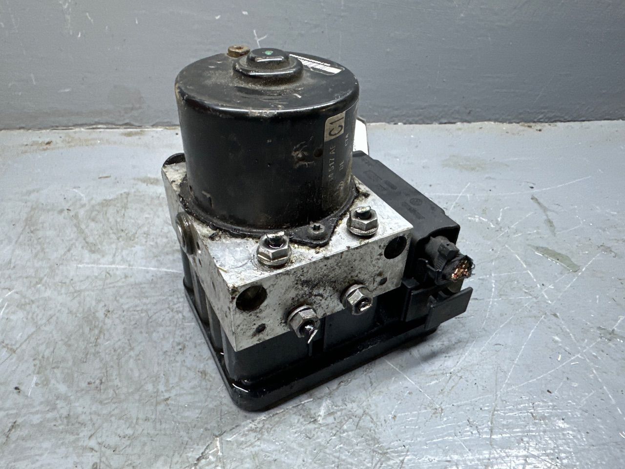 Блок АБС (ABS)