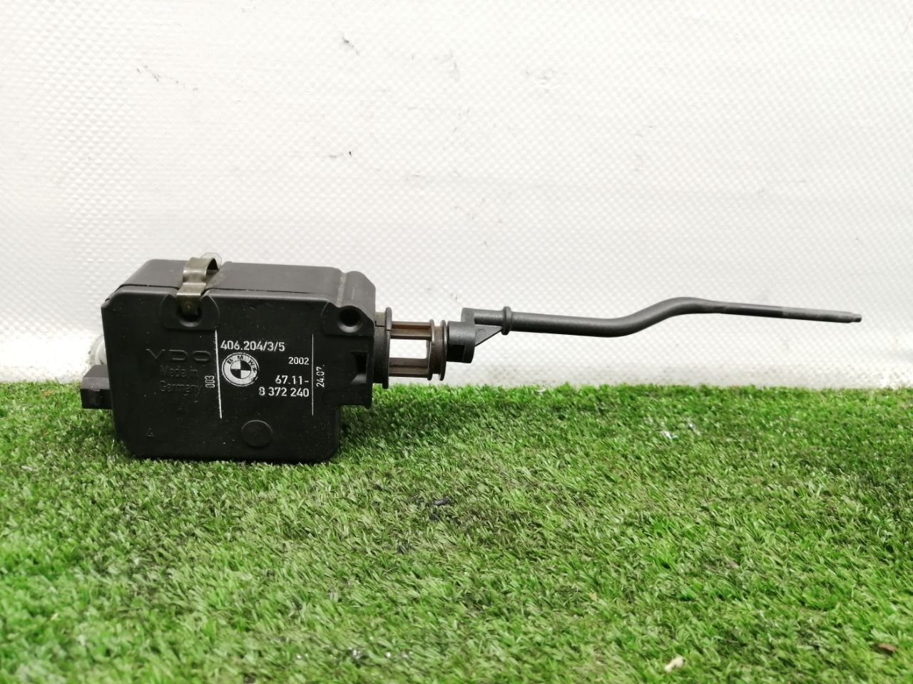 Активатор замка крышки топливного бака