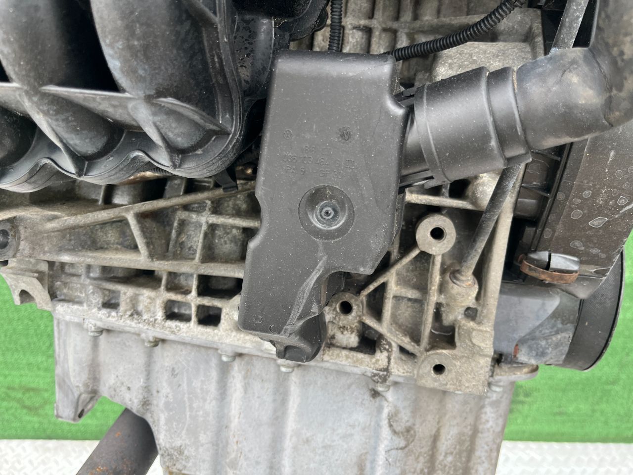 Двигатель Volkswagen Golf 1.4л 2000 — фото 14
