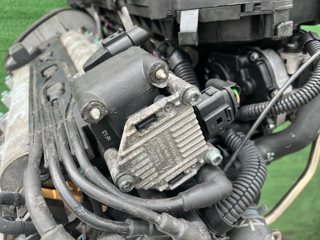Двигатель Volkswagen Golf 1.4л 2000 — фото 11