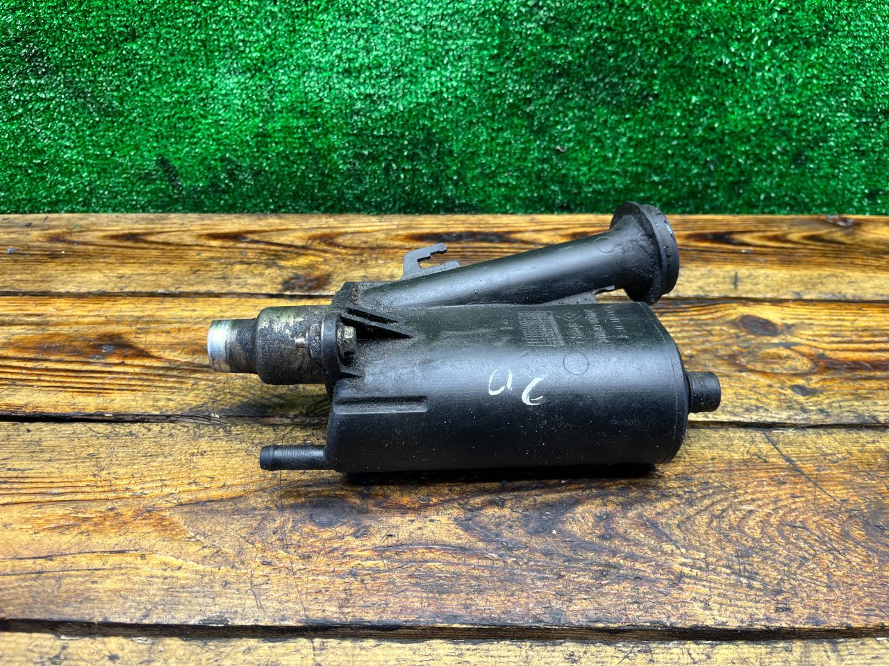 Горловина маслозаливная