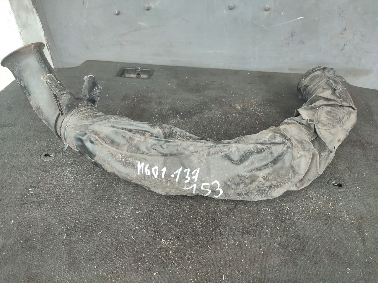 Патрубок воздушного фильтра