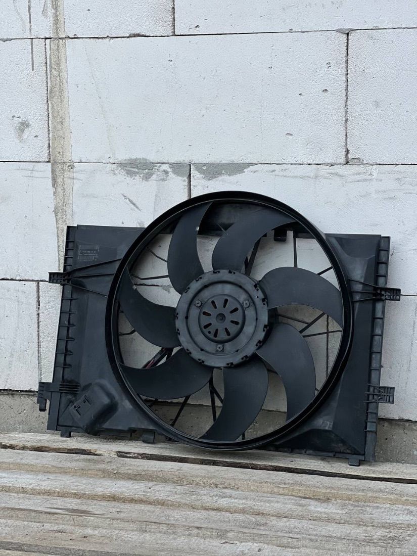 Mercedes C W203 — Вентилятор радиатора, фото 1