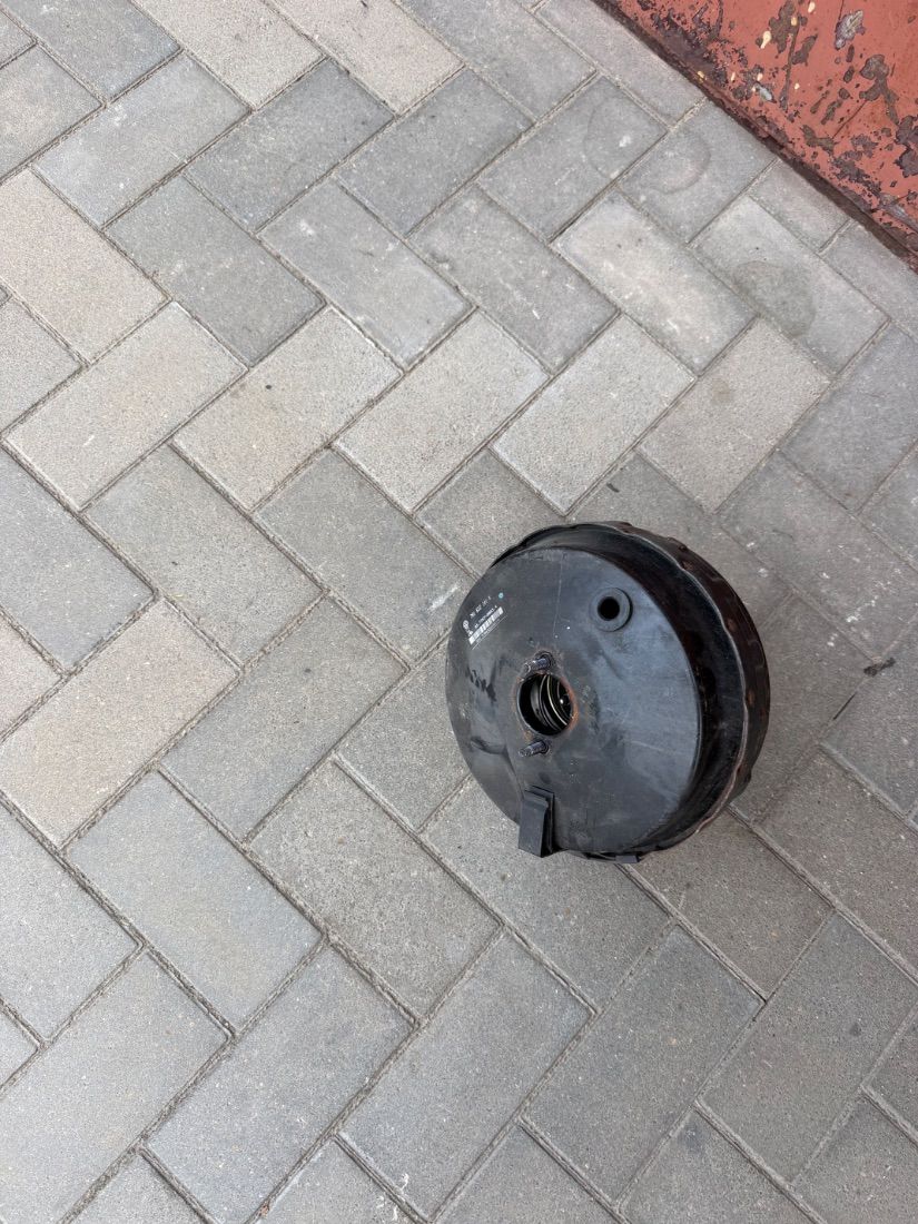 Вакуумный усилитель тормозов
