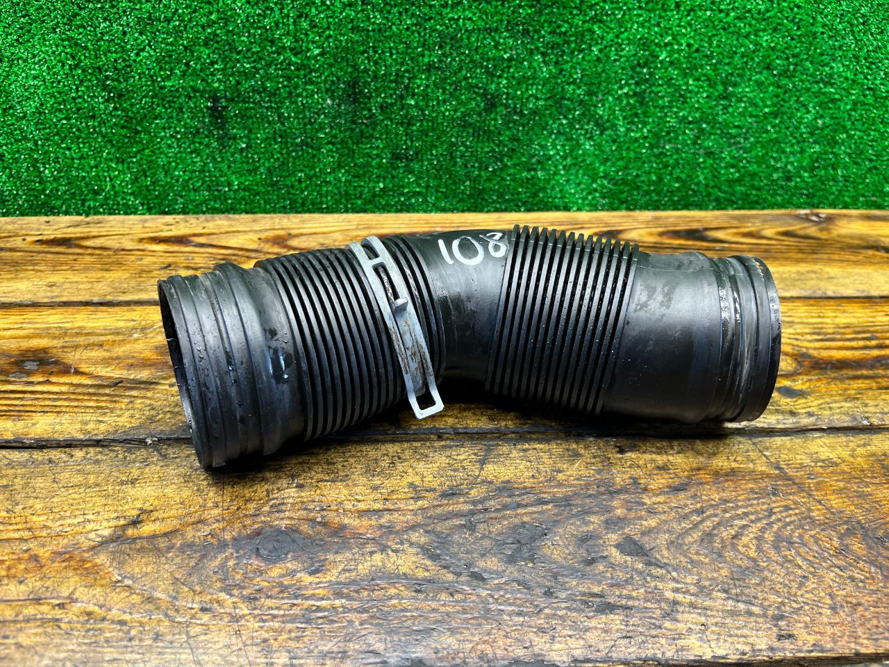 Патрубок воздушного фильтра