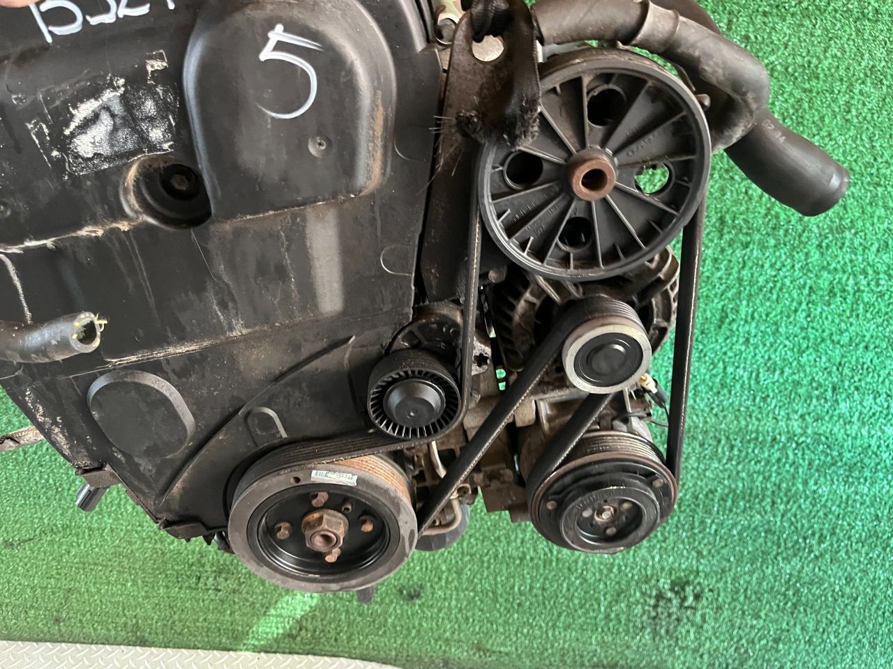 Двигатель Volvo S60 2.4л 2003 — фото 20