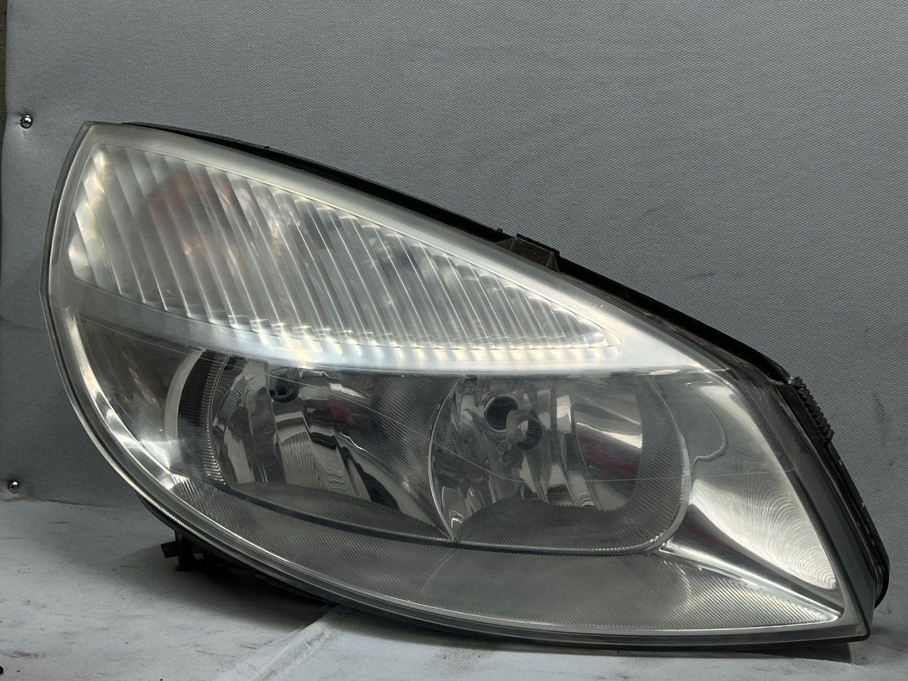 Renault Grand Scenic 2 — Фара передняя правая, фото 1