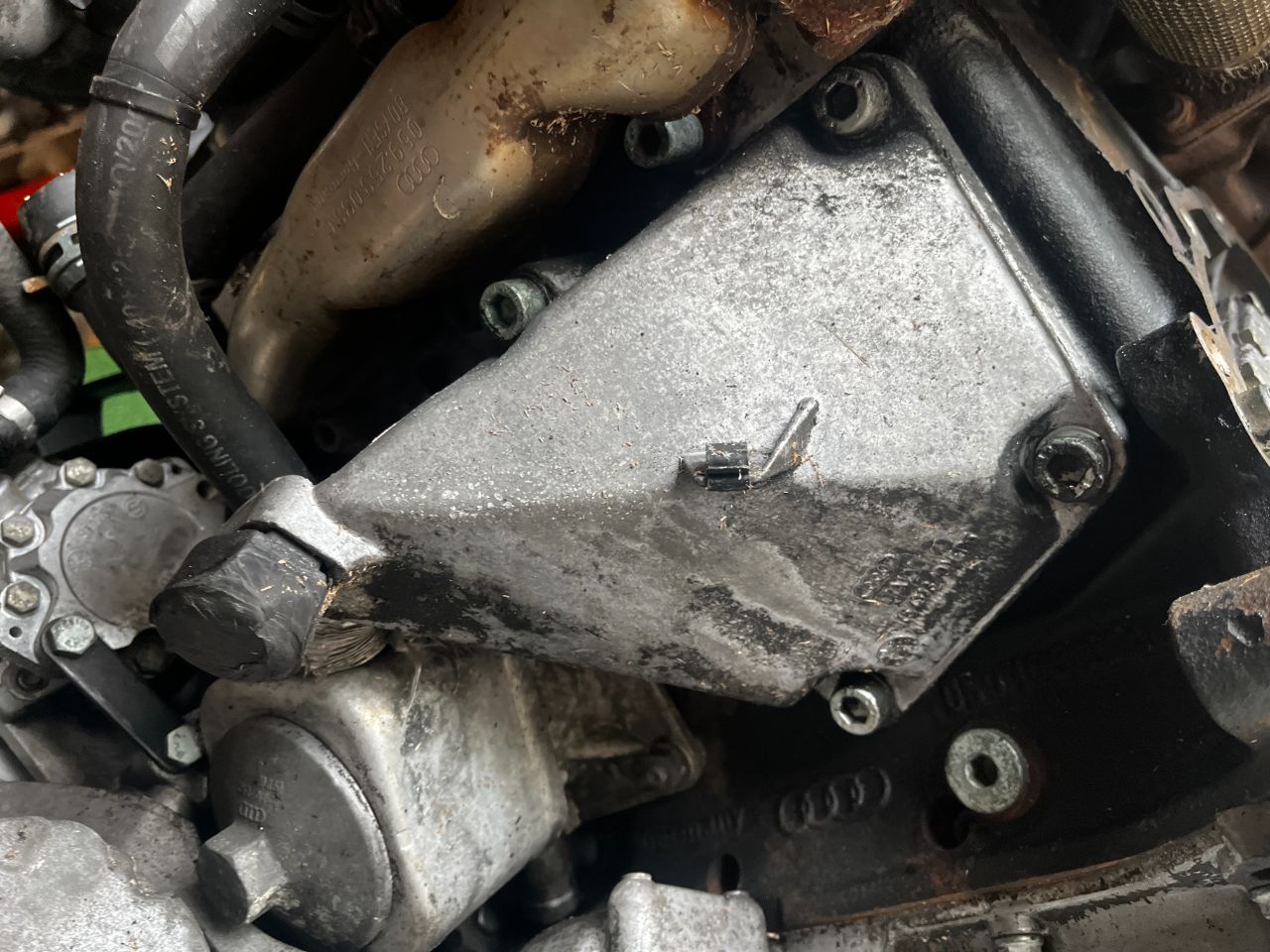 Кронштейн двигателя