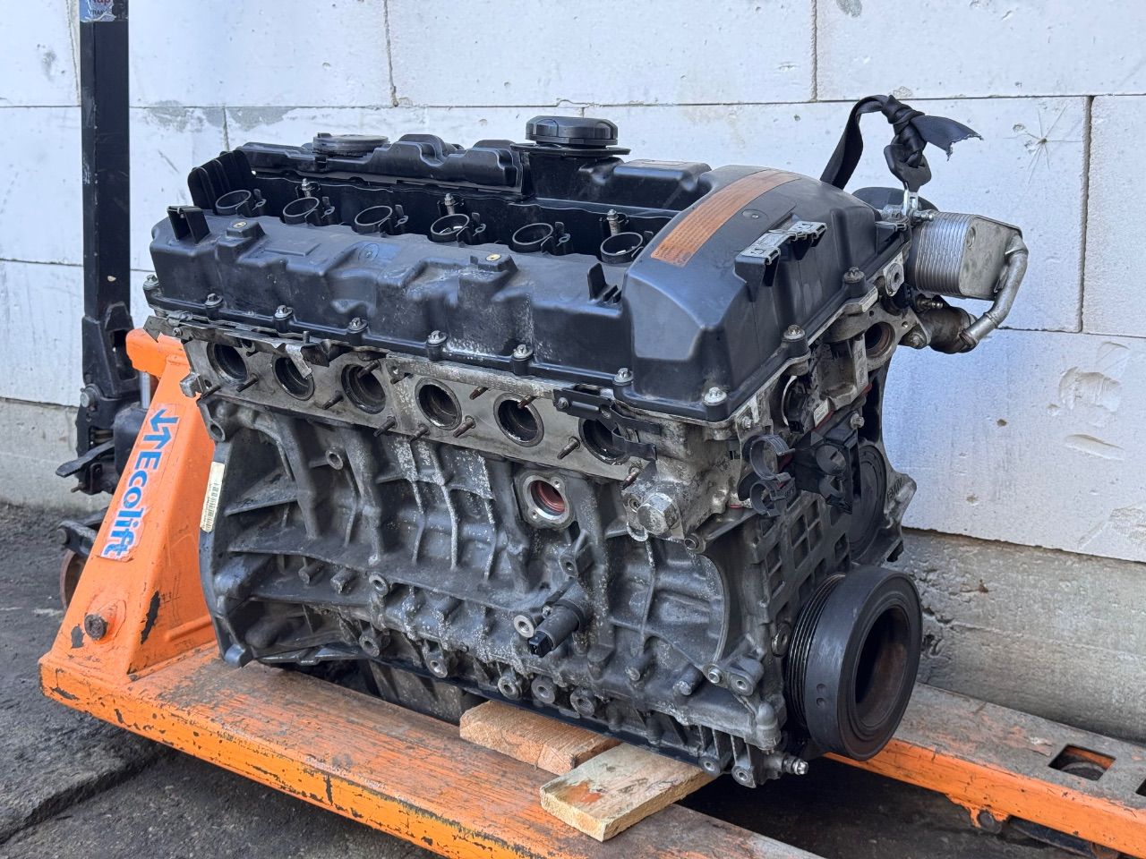 BMW 5 E60/E61 — Двигатель, фото 1