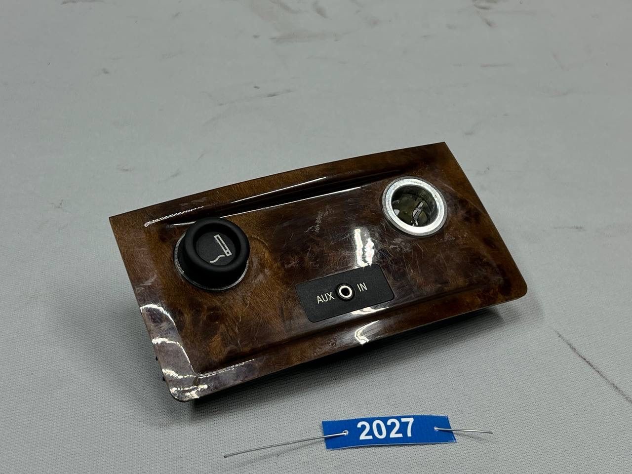 BMW 5 E60/E61 — Разъем AUX / USB, фото 1