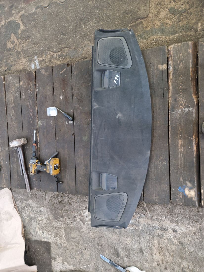 Полка багажника