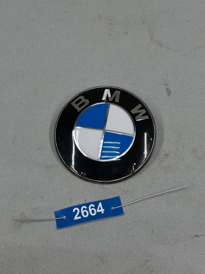 BMW 5 E60/E61 — Эмблема, фото 1