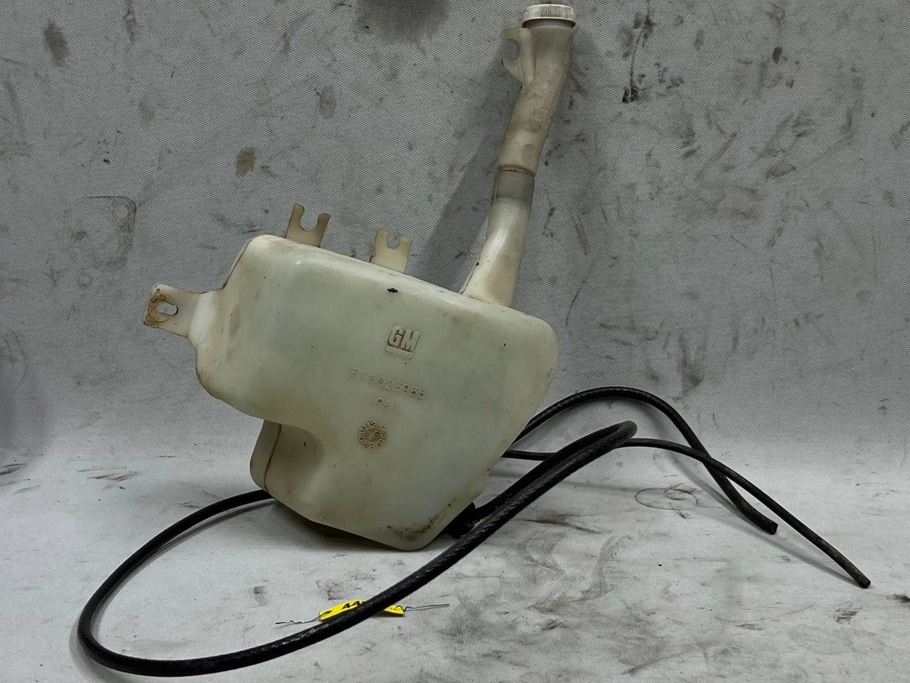 Opel Vectra B — Бачок омывателя, фото 1