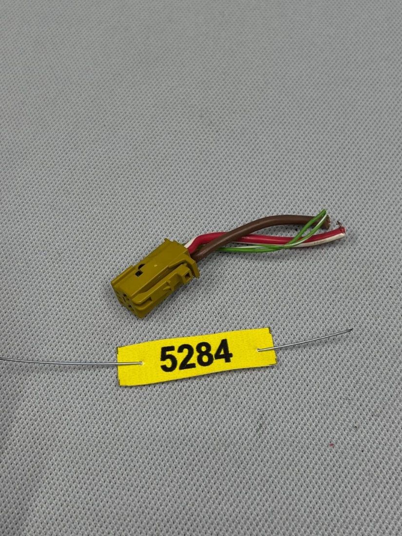 Mercedes C W204 — Разъем (фишка) проводки, фото 1
