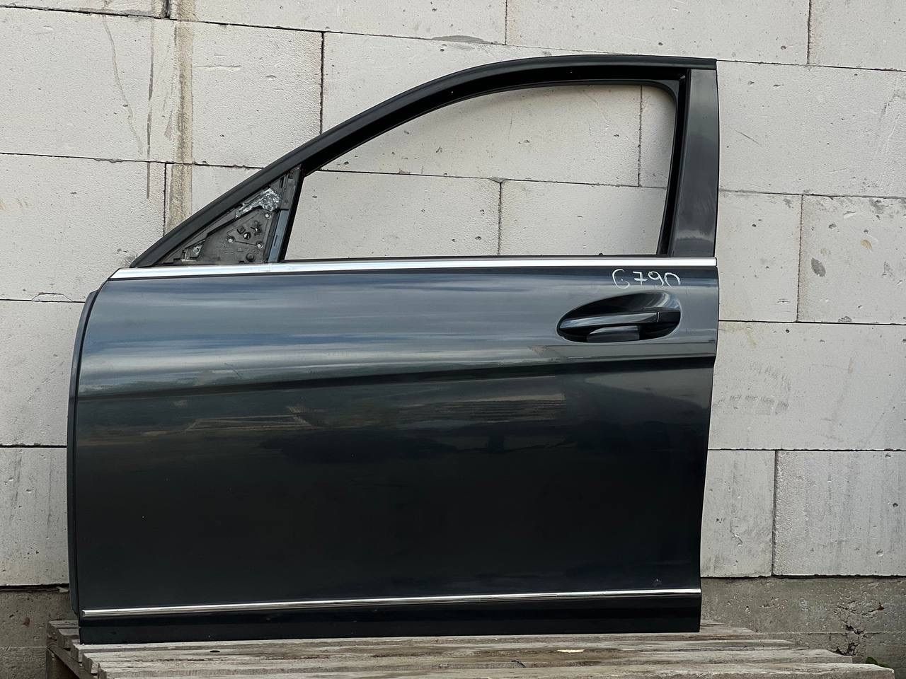 Mercedes C W204 — Дверь передняя левая, фото 1